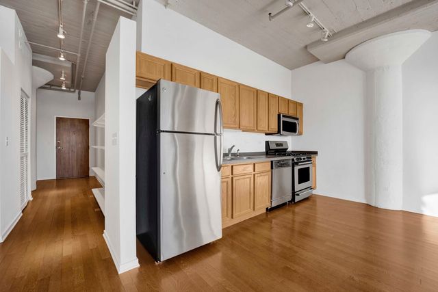 1525 S Sangamon Street 610, Chicago, IL 60608