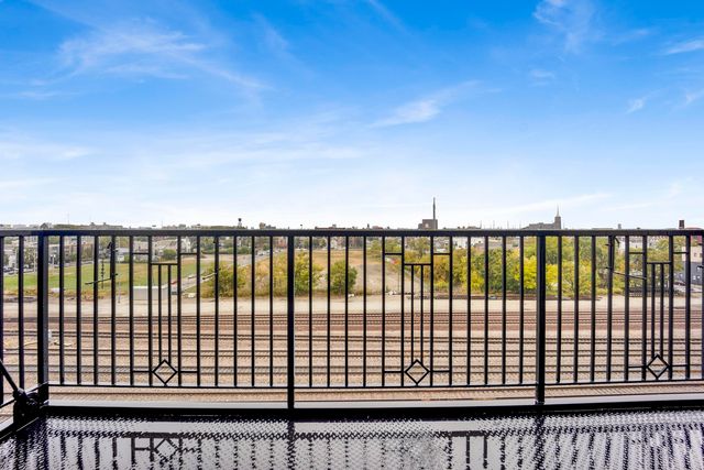1525 S Sangamon Street 610, Chicago, IL 60608