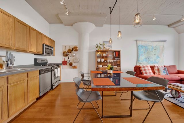 1525 S Sangamon Street 610, Chicago, IL 60608