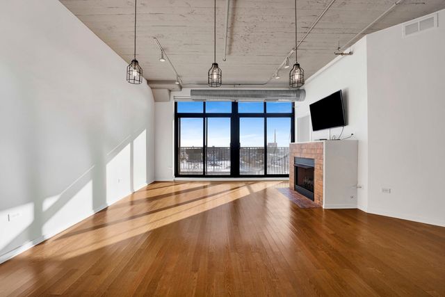 1525 S Sangamon Street 610, Chicago, IL 60608