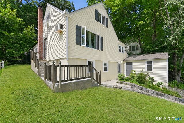13 Terre Haute Road, Danbury, CT 06810