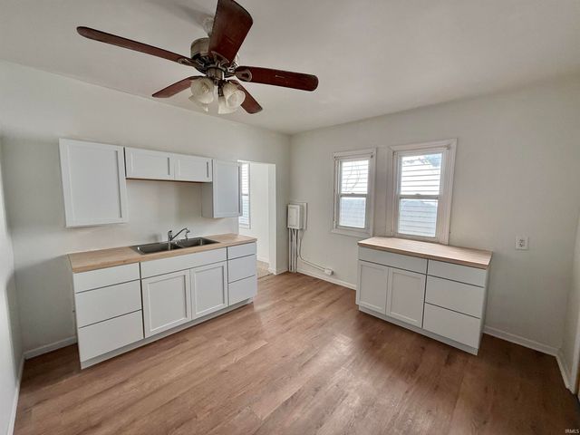 1006 Cherry Street, Evansville, IN 47713