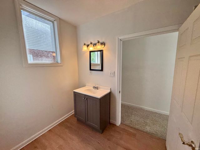 1006 Cherry Street, Evansville, IN 47713