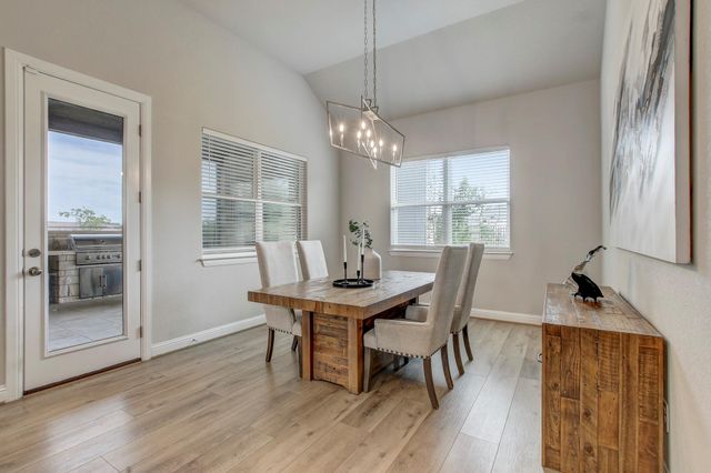 210 Fairdale CV, Austin, TX 78738