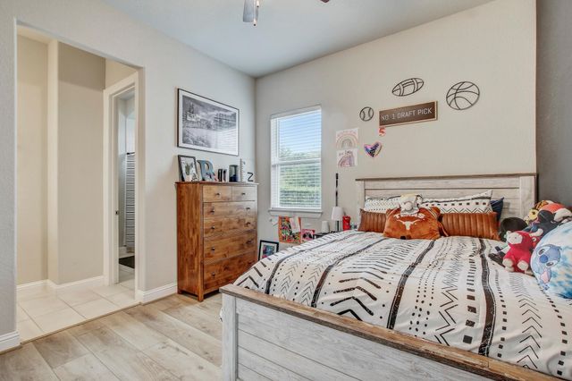 210 Fairdale CV, Austin, TX 78738
