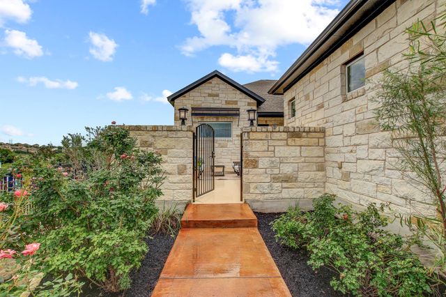 210 Fairdale CV, Austin, TX 78738
