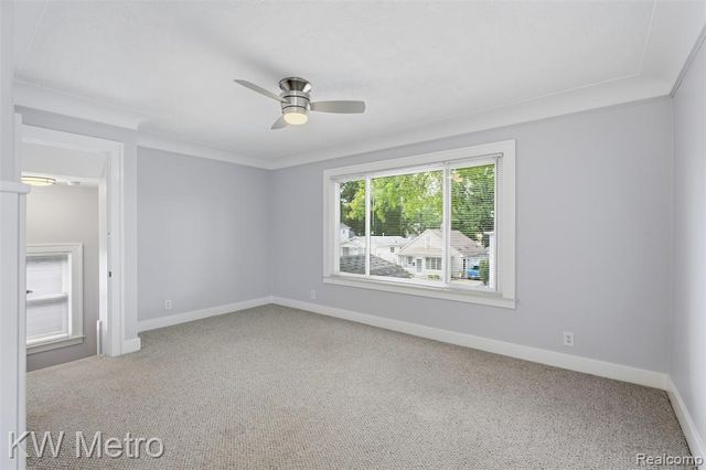 634 E Lewiston Avenue, Ferndale, MI 48220