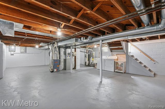 634 E Lewiston Avenue, Ferndale, MI 48220