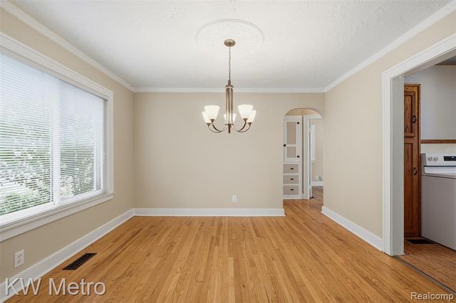 634 E Lewiston Avenue, Ferndale, MI 48220