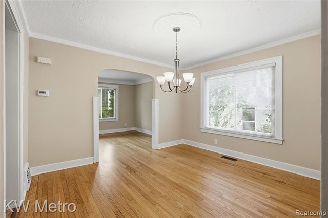 634 E Lewiston Avenue, Ferndale, MI 48220