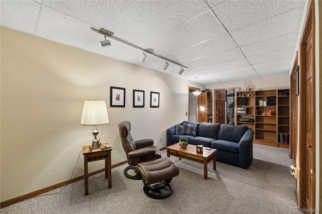 752 Ridgeside Drive, Golden, CO 80401
