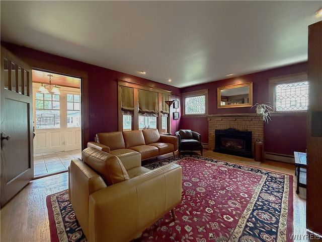 26 Pleasant Avenue, Hamburg, NY 14075