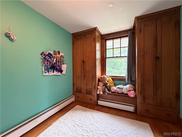 26 Pleasant Avenue, Hamburg, NY 14075