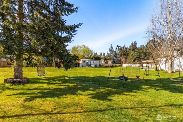 17210 36th Ave E, Tacoma, WA 98446