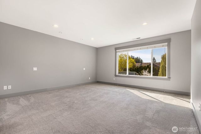 17210 36th Ave E, Tacoma, WA 98446