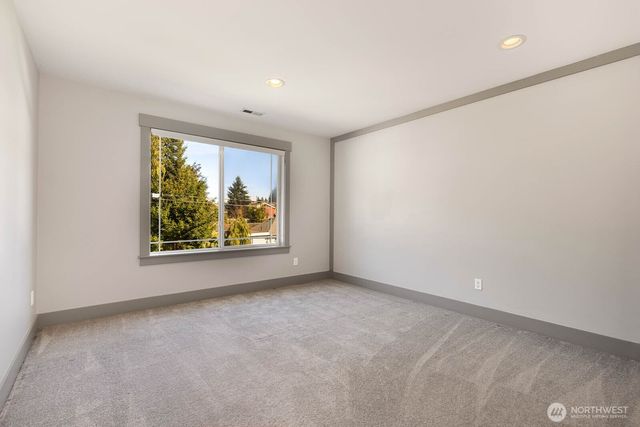 17210 36th Ave E, Tacoma, WA 98446