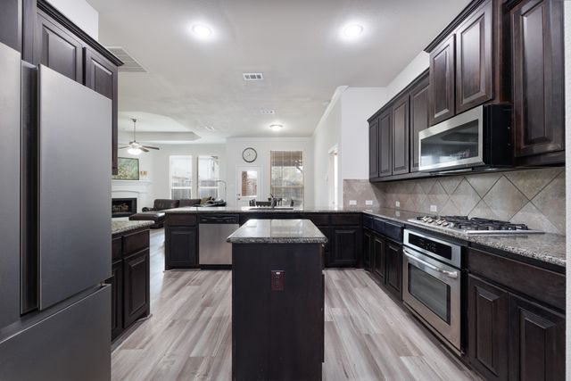 2026 Milano Lane, Lewisville, TX 75077