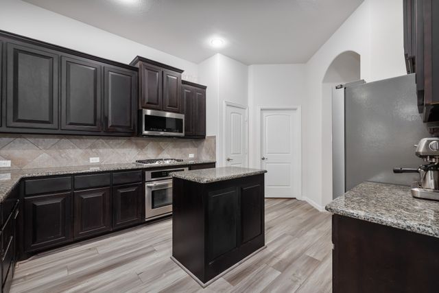 2026 Milano Lane, Lewisville, TX 75077