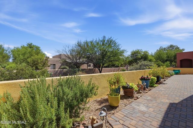 10507 E Cerulean Way, Tucson, AZ 85747