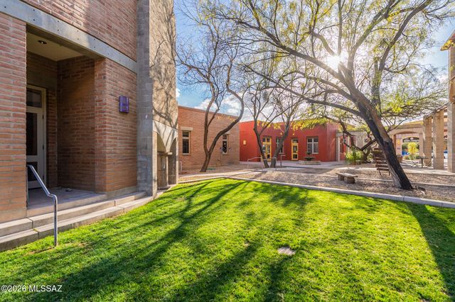 10507 E Cerulean Way, Tucson, AZ 85747