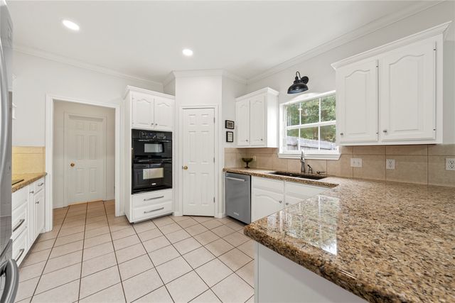 1694 Mclennan Crossing Road, Woodway, TX 76712