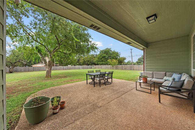 1694 Mclennan Crossing Road, Woodway, TX 76712