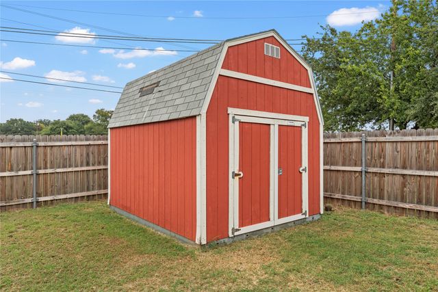 1694 Mclennan Crossing Road, Woodway, TX 76712