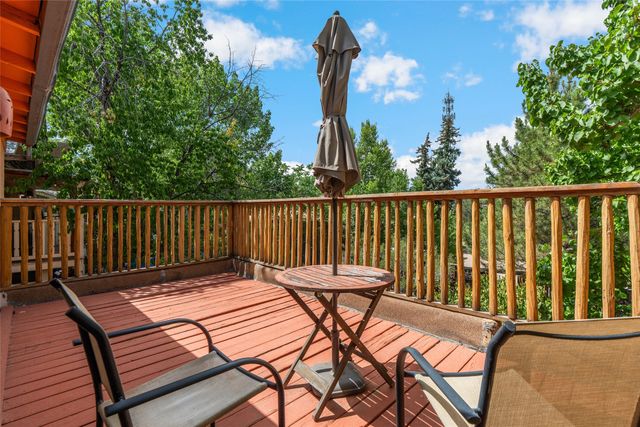 614 Paseo De Peralta, Santa Fe, NM 87501