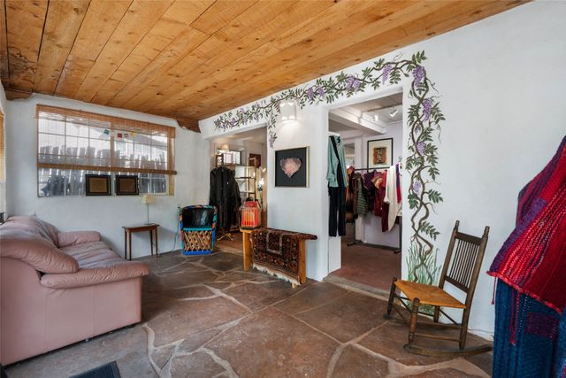 614 Paseo De Peralta, Santa Fe, NM 87501