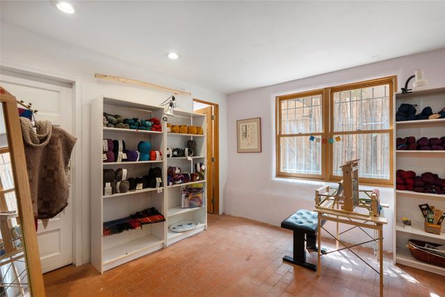 614 Paseo De Peralta, Santa Fe, NM 87501
