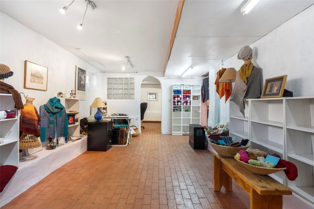 614 Paseo De Peralta, Santa Fe, NM 87501