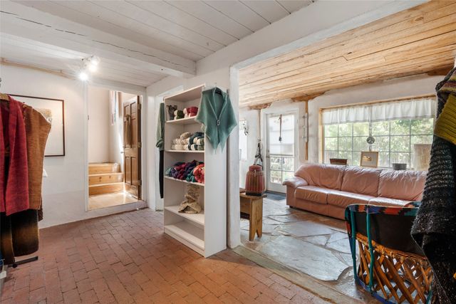 614 Paseo De Peralta, Santa Fe, NM 87501