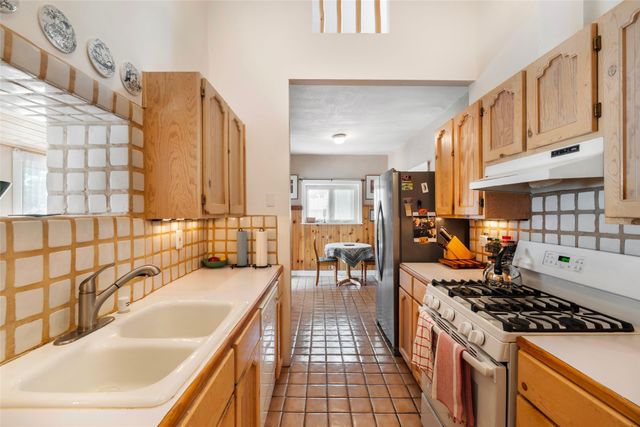 614 Paseo De Peralta, Santa Fe, NM 87501