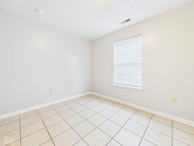 6233 E 11th Street, Indianapolis, IN 46219