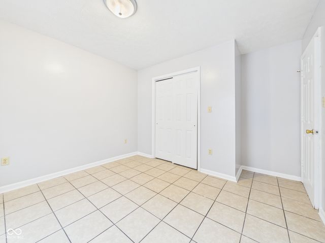 6233 E 11th Street, Indianapolis, IN 46219