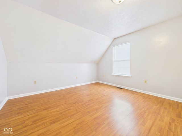 6233 E 11th Street, Indianapolis, IN 46219