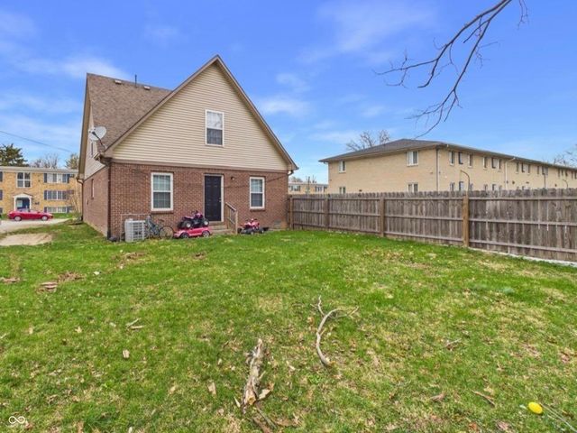 6233 E 11th Street, Indianapolis, IN 46219
