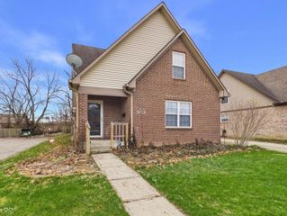 6233 E 11th Street, Indianapolis, IN 46219
