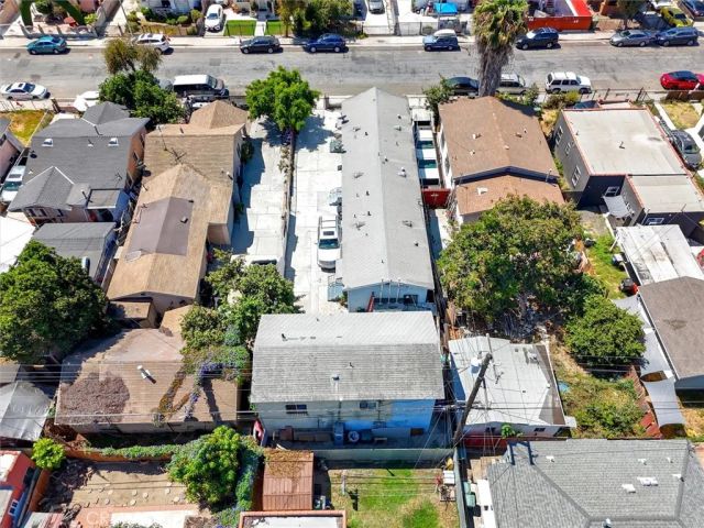 1237 E 76th, Los Angeles, CA 90001