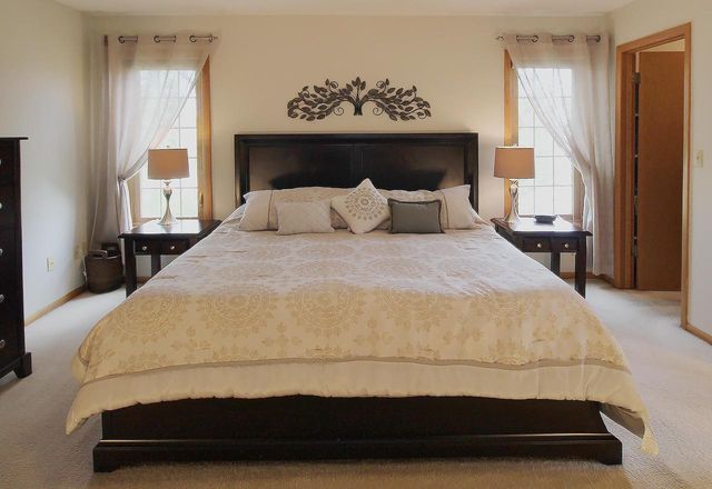 9432 Stanford COURT, Mequon, WI 53097