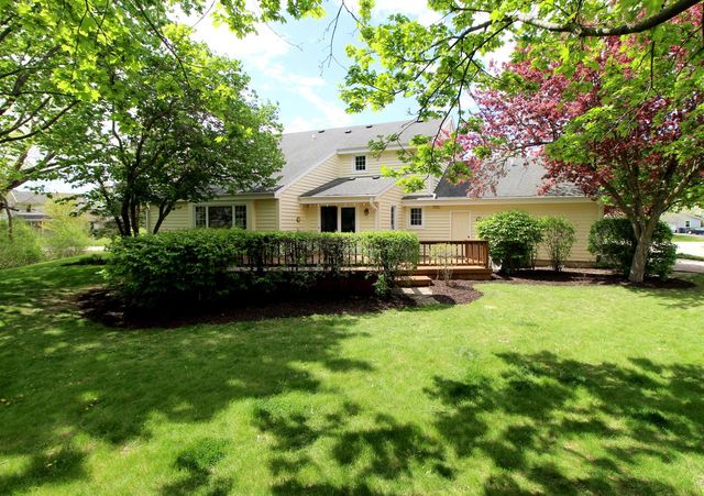 9432 Stanford COURT, Mequon, WI 53097