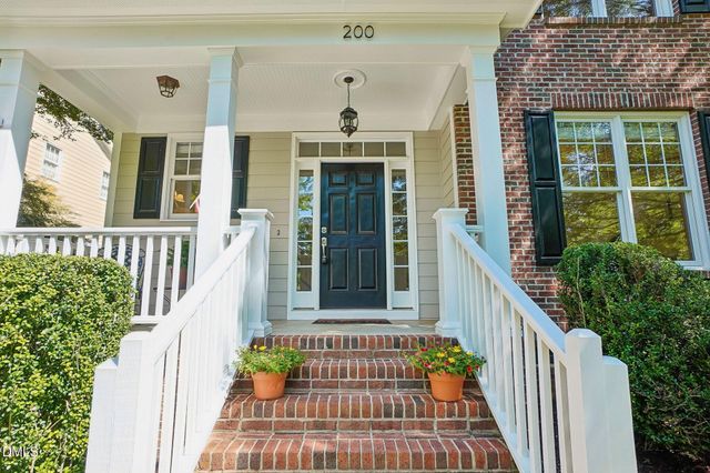 200 Avent Meadows Lane, Holly Springs, NC 27540