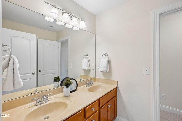 200 Avent Meadows Lane, Holly Springs, NC 27540