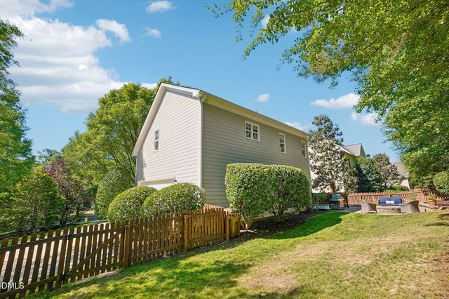 200 Avent Meadows Lane, Holly Springs, NC 27540