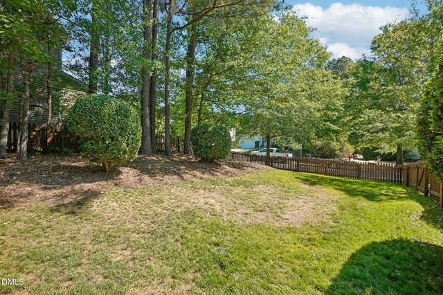 200 Avent Meadows Lane, Holly Springs, NC 27540