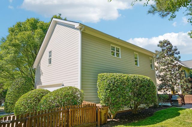 200 Avent Meadows Lane, Holly Springs, NC 27540