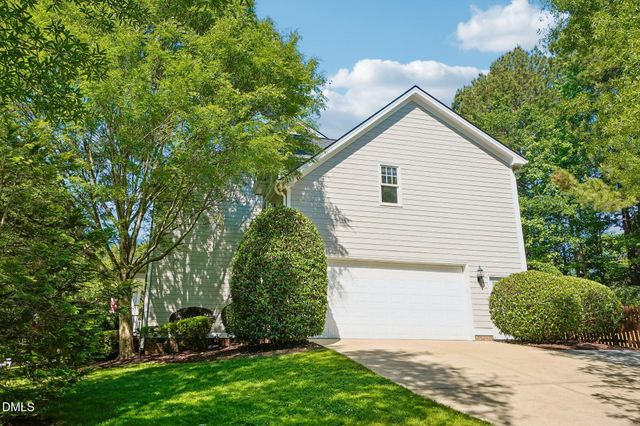 200 Avent Meadows Lane, Holly Springs, NC 27540