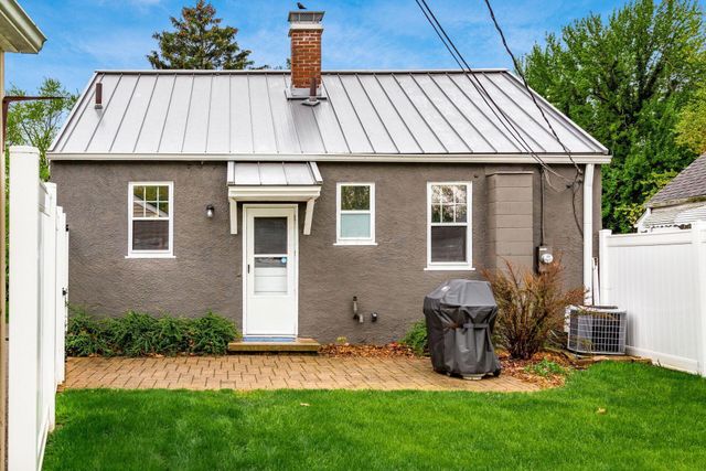 230 E Royal Forest Boulevard, Columbus, OH 43214