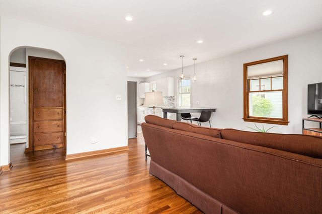 230 E Royal Forest Boulevard, Columbus, OH 43214