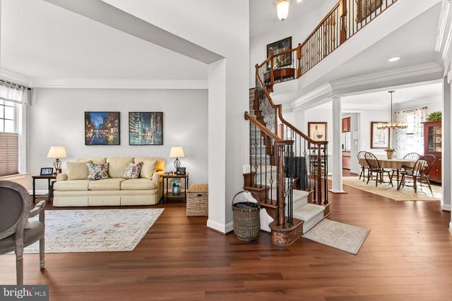 21374 FAIRHUNT DR, Ashburn, VA 20148